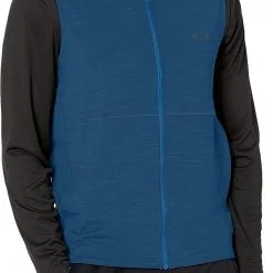 Oakley Golf Men's Gravity Range Vest 9 Oakley Golf Men's Gravity Range Vest -Clubs Shop full 53089.1668456357.1280.1280